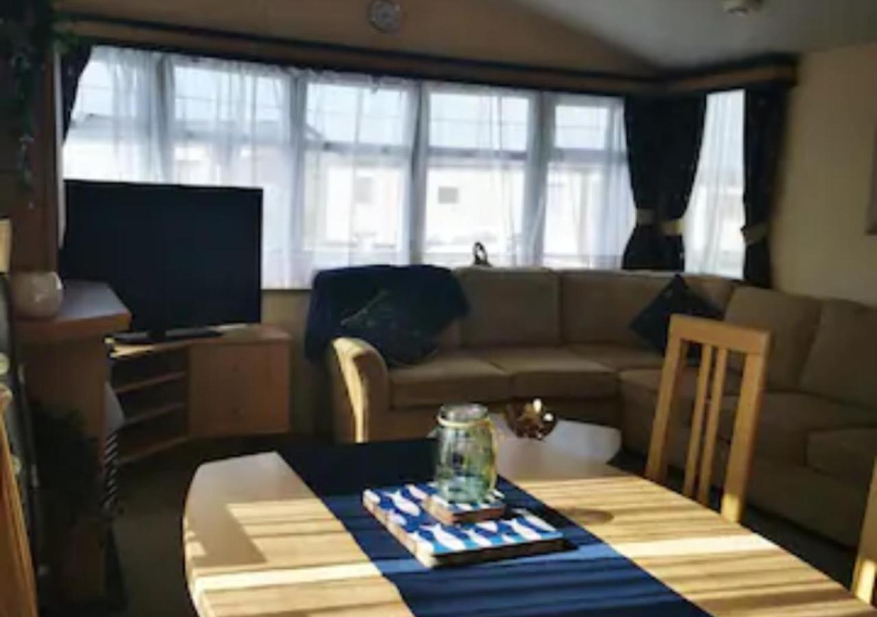 Tranquil 6 Berth Luxury Holiday Home Чичестър Екстериор снимка